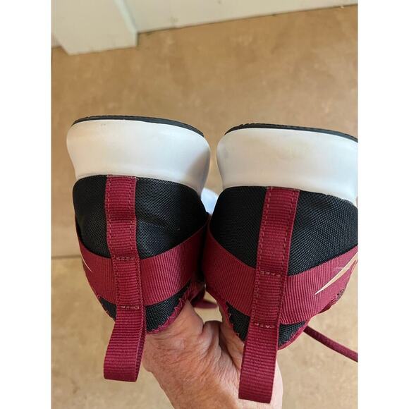 Nike Flex Trainer Team Sneaker Shoe Women 7 Active Athletic Running Walking Red - Picture 4 of 8